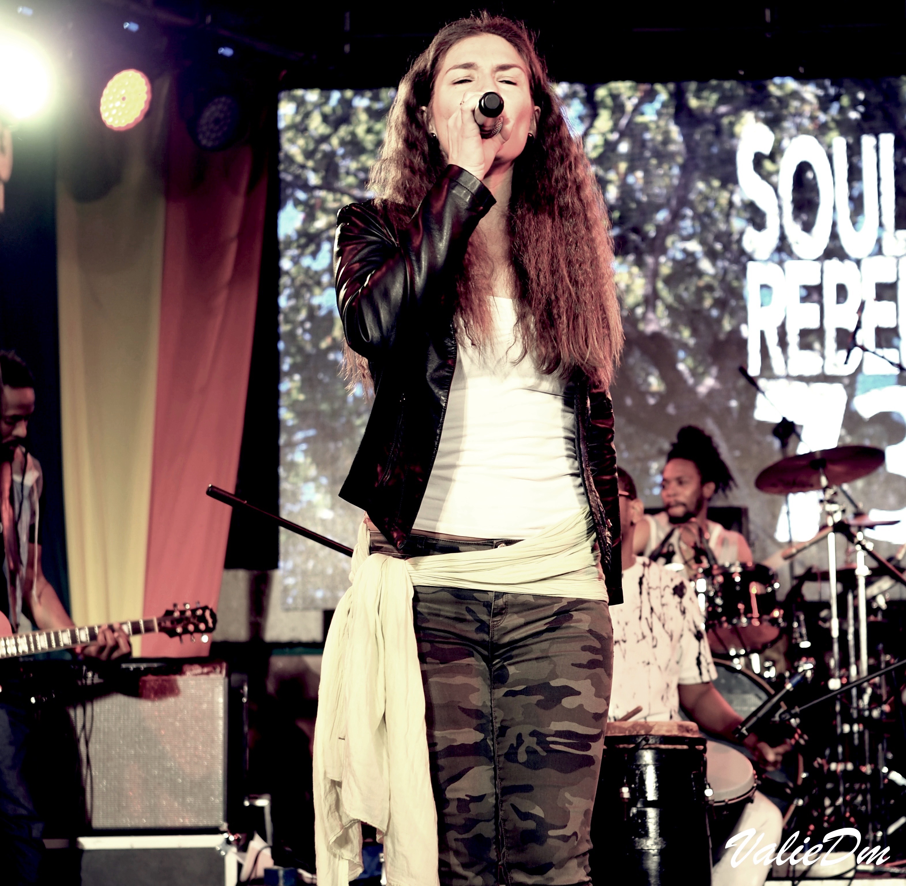 Who Is Who by Delphine (France)