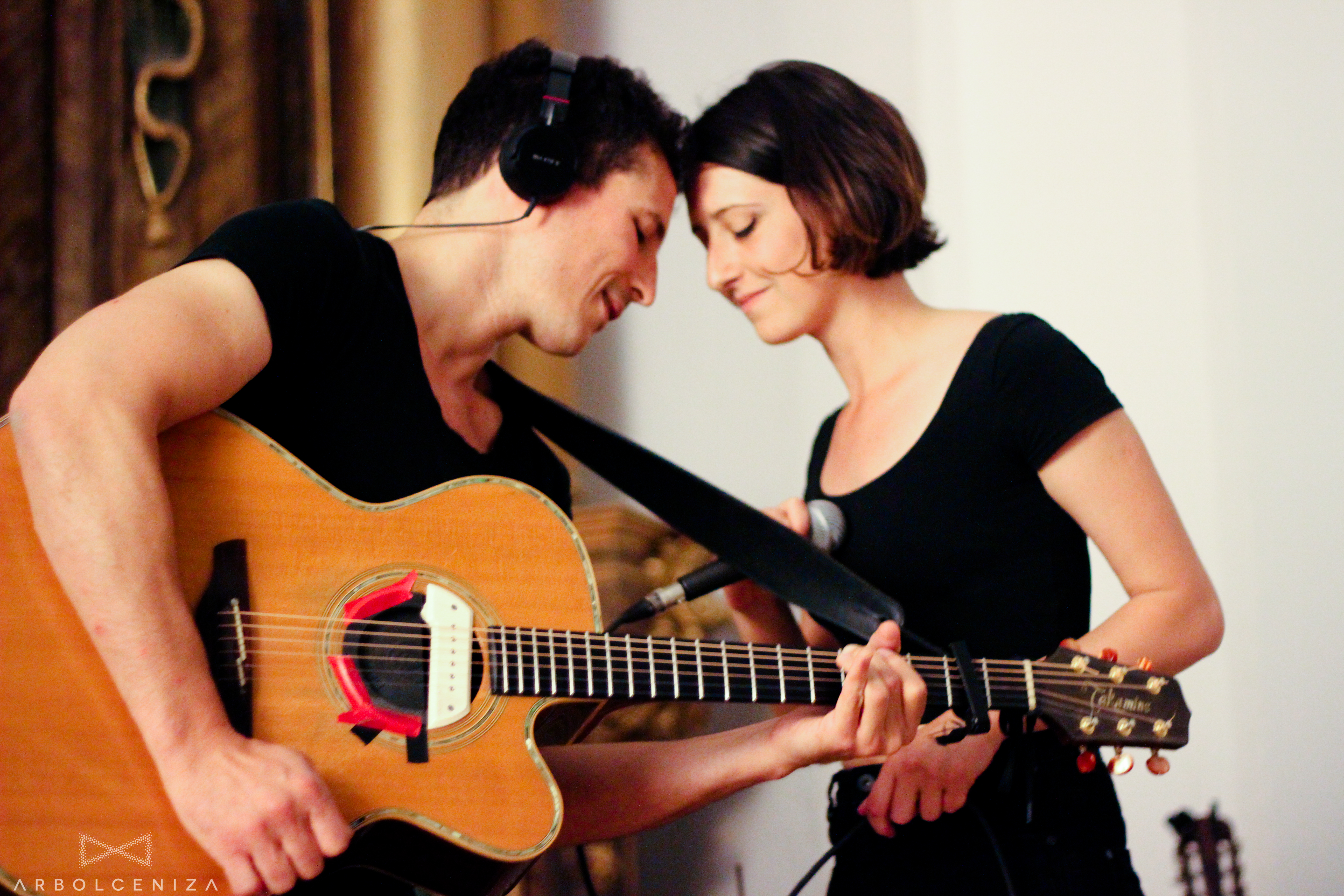 Cachin Selis and La Vero Paz